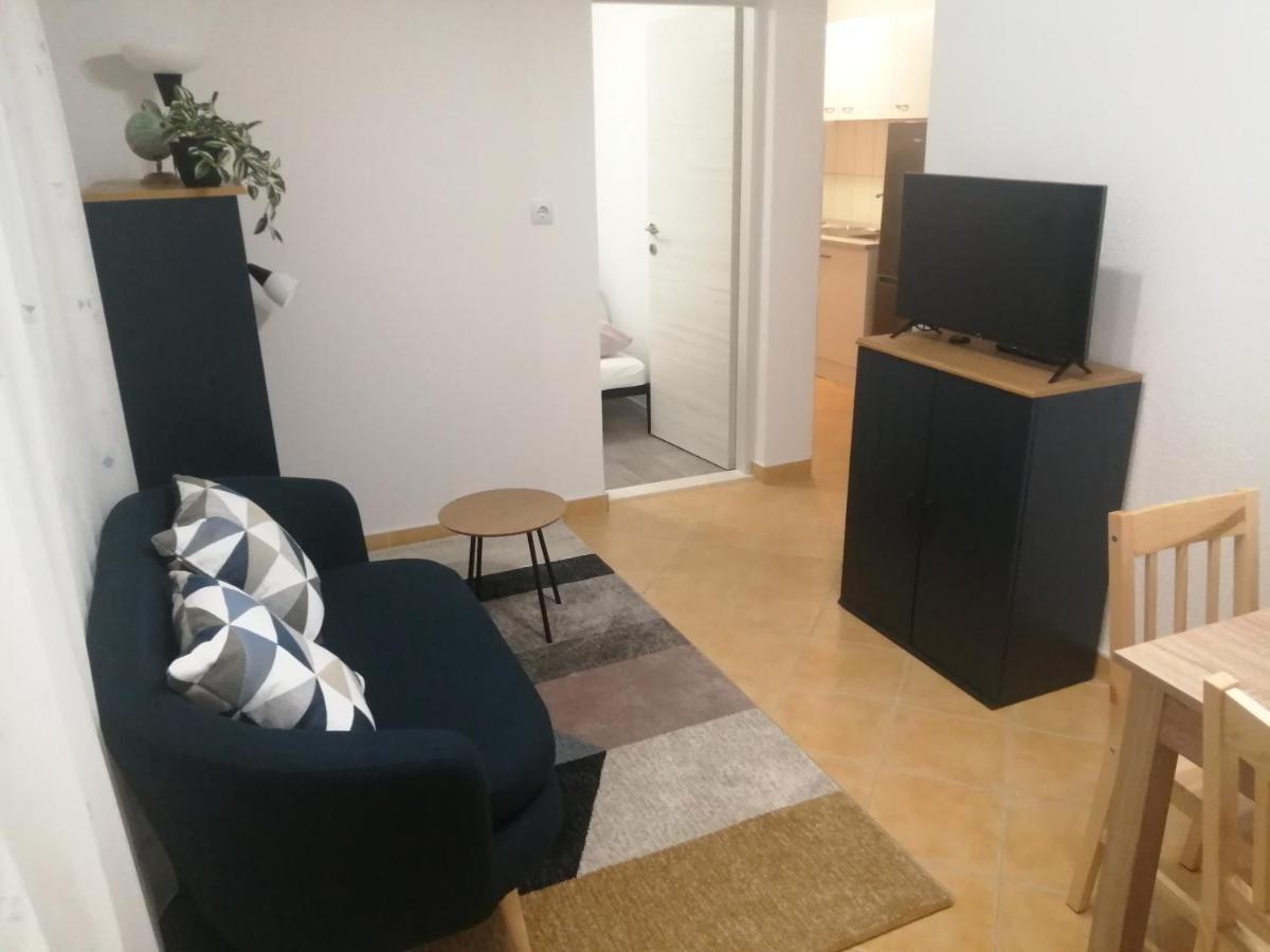 Kn House With Two Apartments Near Sea Рогозница Экстерьер фото