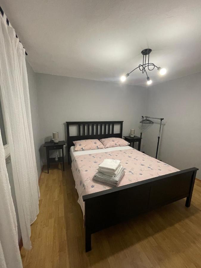 Kn House With Two Apartments Near Sea Рогозница Экстерьер фото